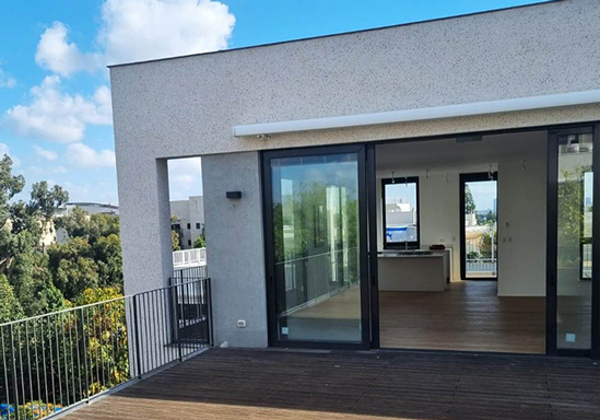 גולומ33333ב 8 מיני פנטהאוז