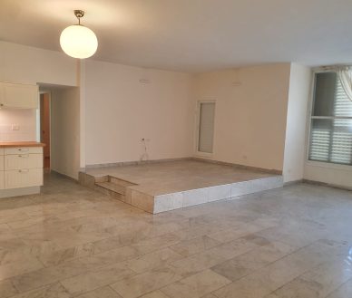 ברובע הדר דירת 5 חדרים ענקית