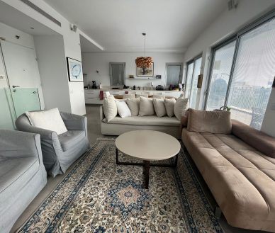 ברובע הדר דירת 5 חדרים מהממת