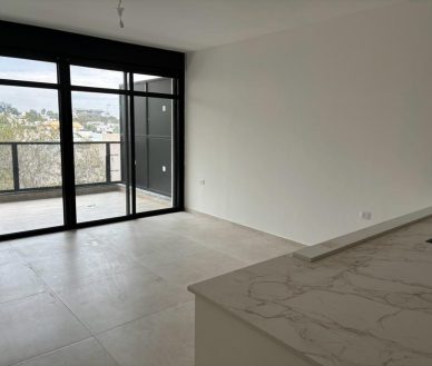 ברובע הדר דירת 5 חדרים חדשה