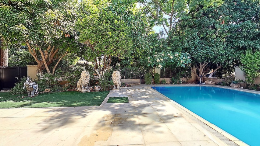 בית מדהים בקריית יערים גינה ובריכה 1